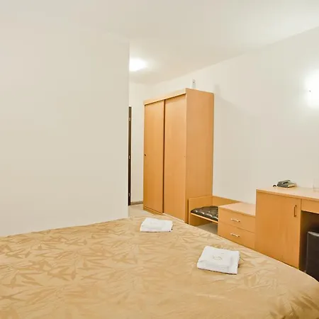 Hotel Incognito